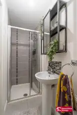 10 Castle MeadowsImage 17