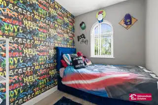 10 Castle MeadowsImage 32