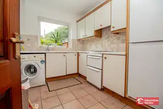 27 Dreen RoadImage 17