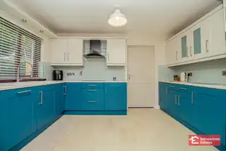 5 Sherwood AvenueImage 13