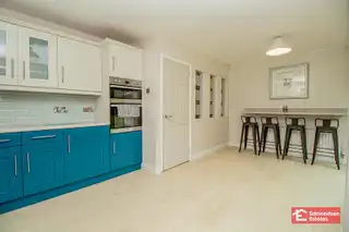 5 Sherwood AvenueImage 14