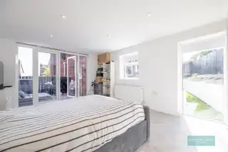 8 Highfields CloseImage 49