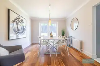 8 Highfields CloseImage 9