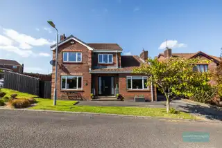 Image 1 for 8 Highfields Close