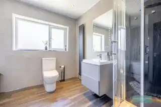 8 Highfields CloseImage 43