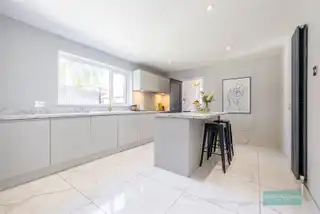 8 Highfields CloseImage 15