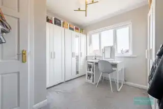 8 Highfields CloseImage 34