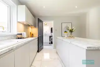 8 Highfields CloseImage 22