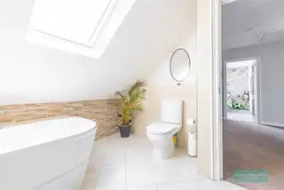 11A Chapel RoadImage 37