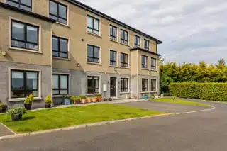 Image 1 for Apt 5, 3 Ambleside