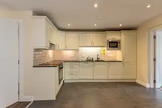 Apt 5, 3 AmblesideImage 9