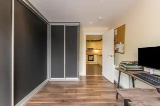 Apt 5, 3 AmblesideImage 24
