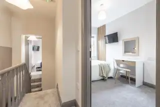Rm 1,3,4 65 Greenore StreetImage 33