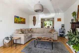 65 Church MeadowsImage 7