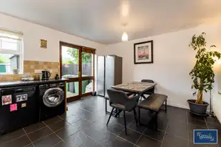 19 Mill BraeImage 11