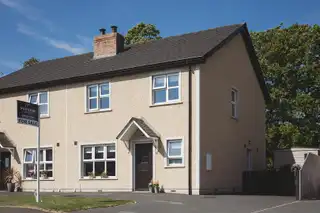 Image 1 for 44 Derrywinnin Heights