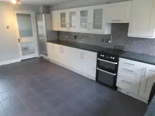 25 Braemar AvenueImage 7