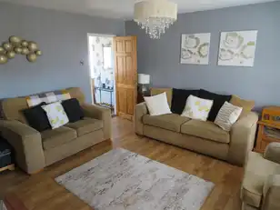 115 Greenhill ParkImage 5