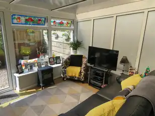 115 Greenhill ParkImage 12