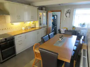 115 Greenhill ParkImage 9