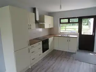 37 Russell DriveImage 6