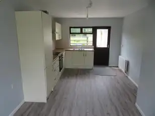 37 Russell DriveImage 7