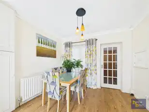 18 Ashgrove RoadImage 5