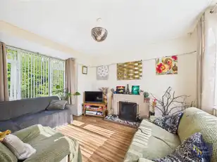 18 Ashgrove RoadImage 7