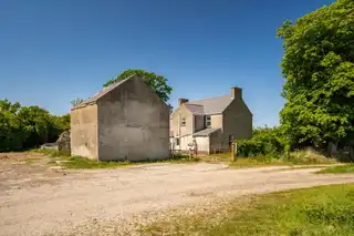 The Eglinton EstateImage 9
