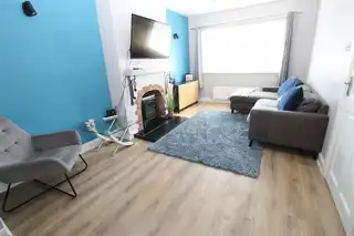 30 Castlemore AvenueImage 5