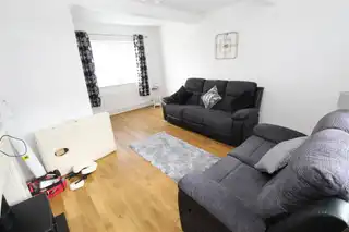 90 West Circular RoadImage 4