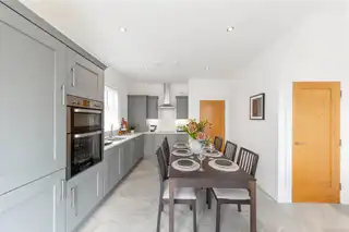33 Castlegowan PlaceImage 17