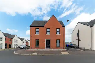 Image 1 for 33 Castlegowan Place