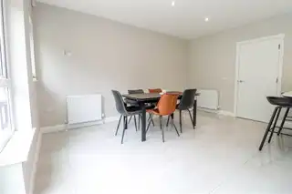 43 Castlehill WoodImage 18