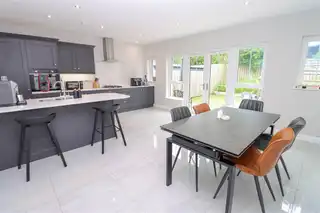 43 Castlehill WoodImage 11