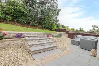 25 Ferndene GardensImage 19