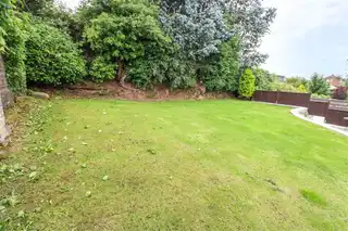 25 Ferndene GardensImage 22