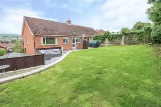 25 Ferndene GardensImage 23
