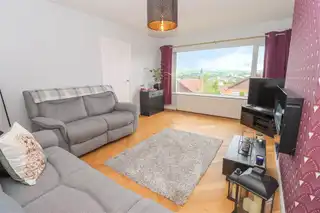 25 Ferndene GardensImage 7