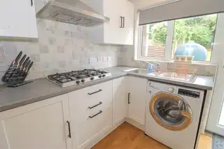 25 Ferndene GardensImage 10