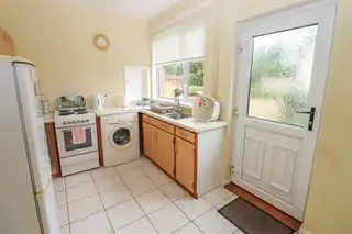 41 Moatview ParkImage 8