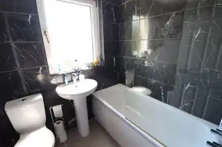 64 Culross DriveImage 11