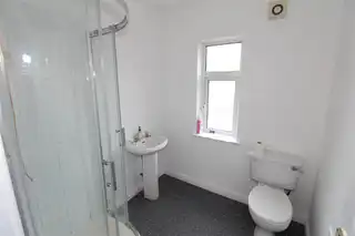4 York DriveImage 8