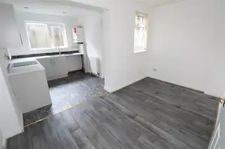 4 York DriveImage 5