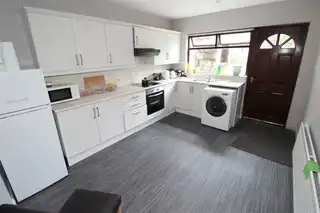 30 Low RoadImage 4