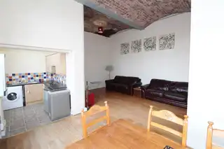 21 Linen LoftsImage 7