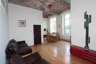21 Linen LoftsImage 6