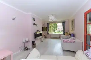 121 Abbey ParkImage 3