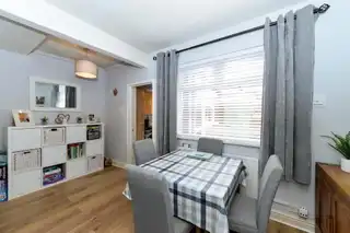 13 Strandburn ParadeImage 4