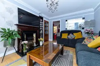 4 Ardgreenan CrescentImage 6